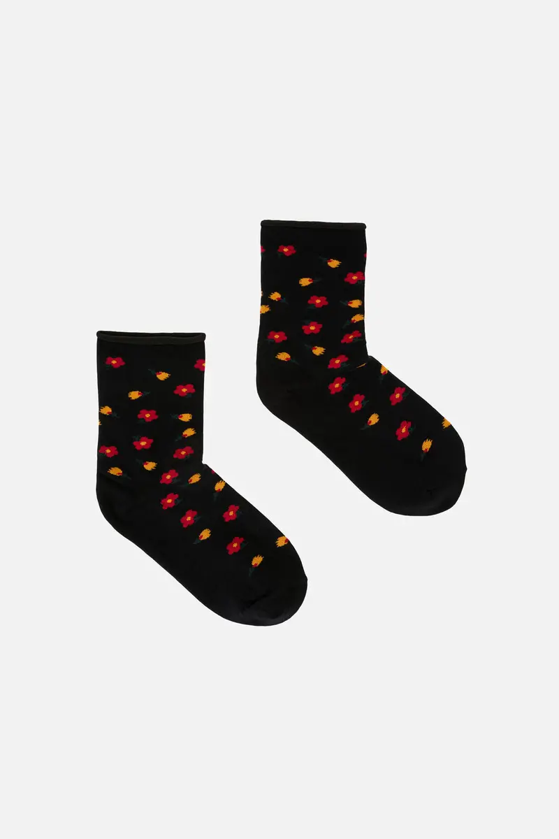 Black Dainty Floral Socks 1