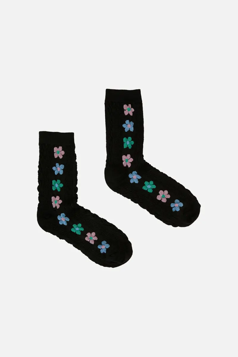 Black Flower Chain Sock 1
