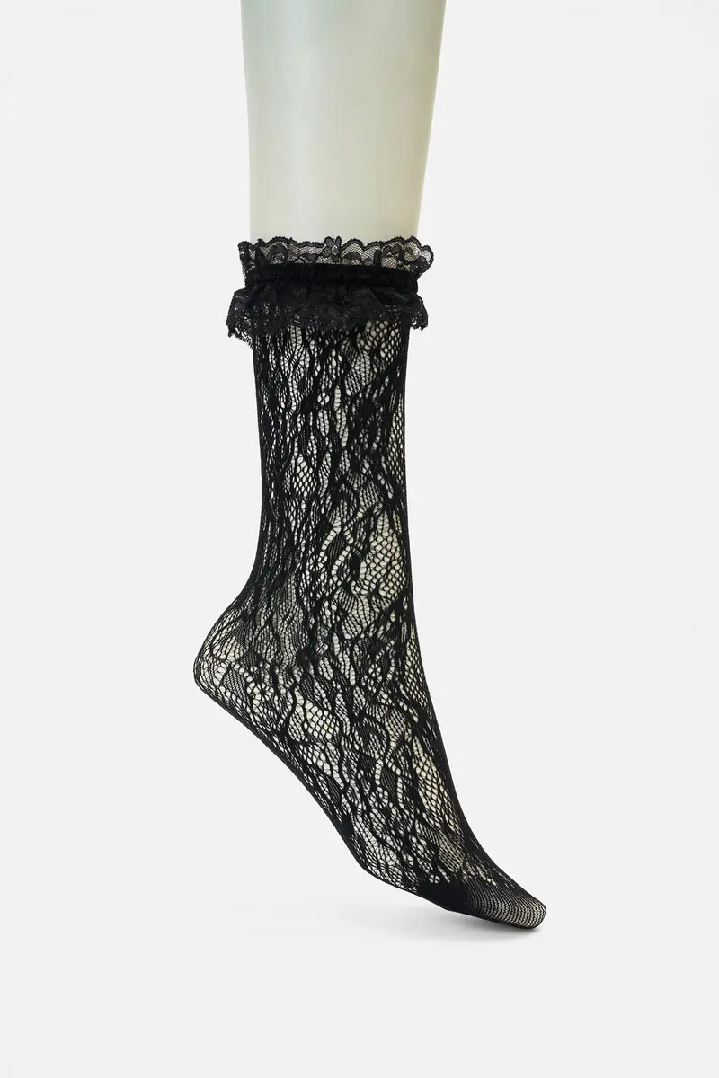 Black Lace Frill Sock 1