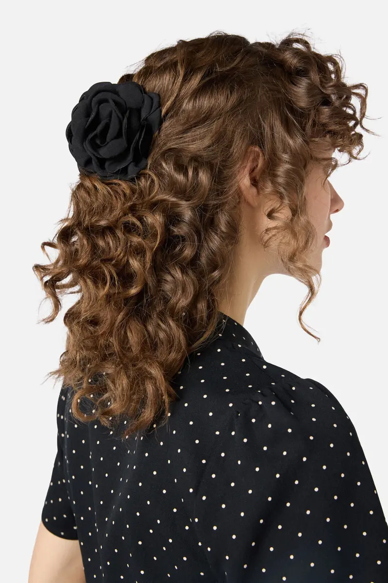 Black Rose Claw Clip 1