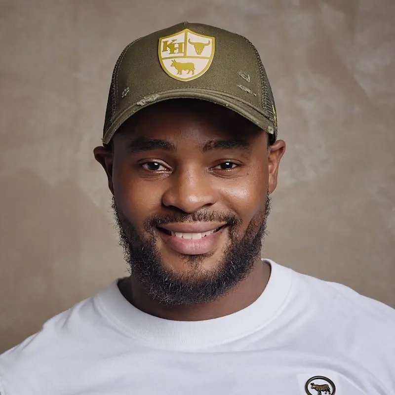 Champions Crest Distressed Trucker Cap - Fatigue 1