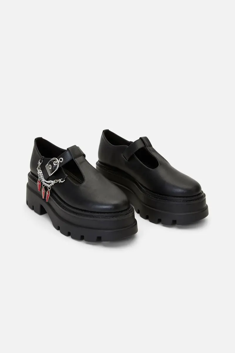 Coffin Chain T Bar Shoe 1