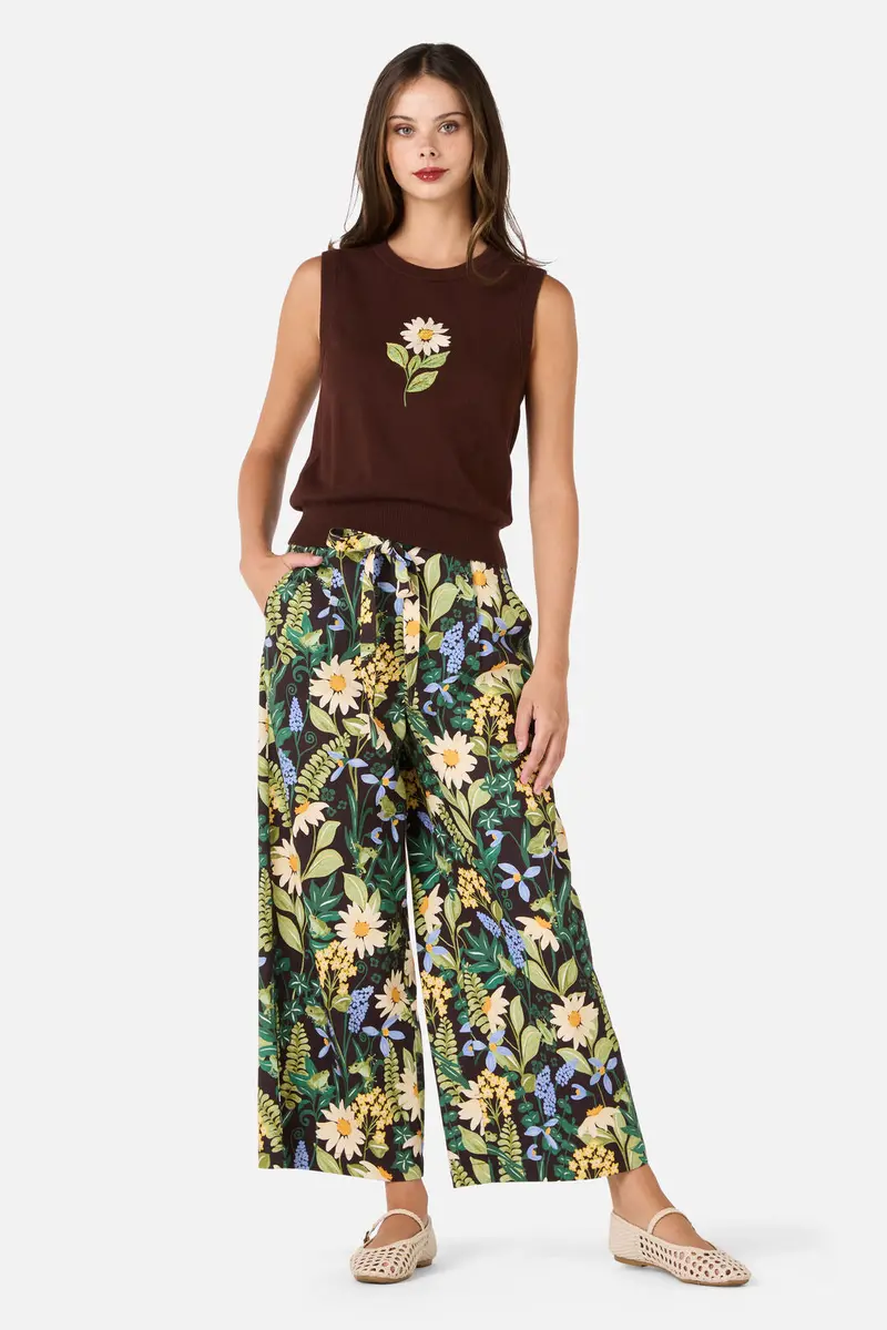 Daisy Embroidered Knit Vest 1