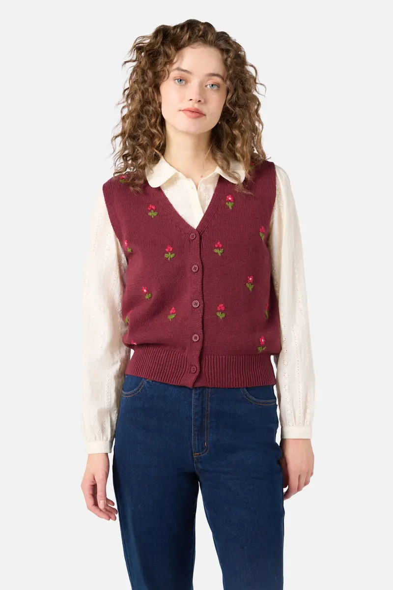 Ditsy Embroidered Knit Vest 1