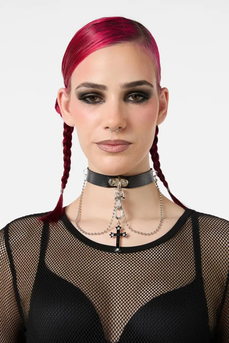 Drop Cross Choker 1