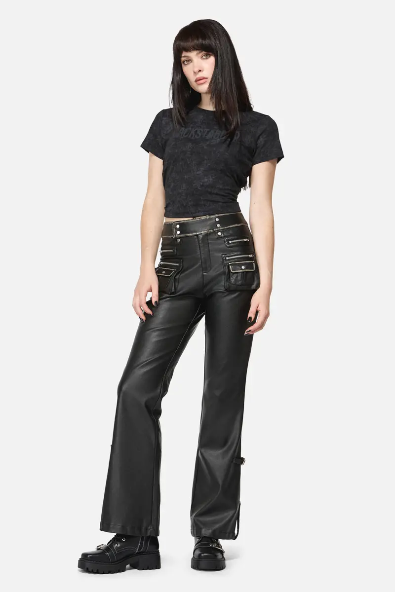 Eyes Closed Pu Cargo 1