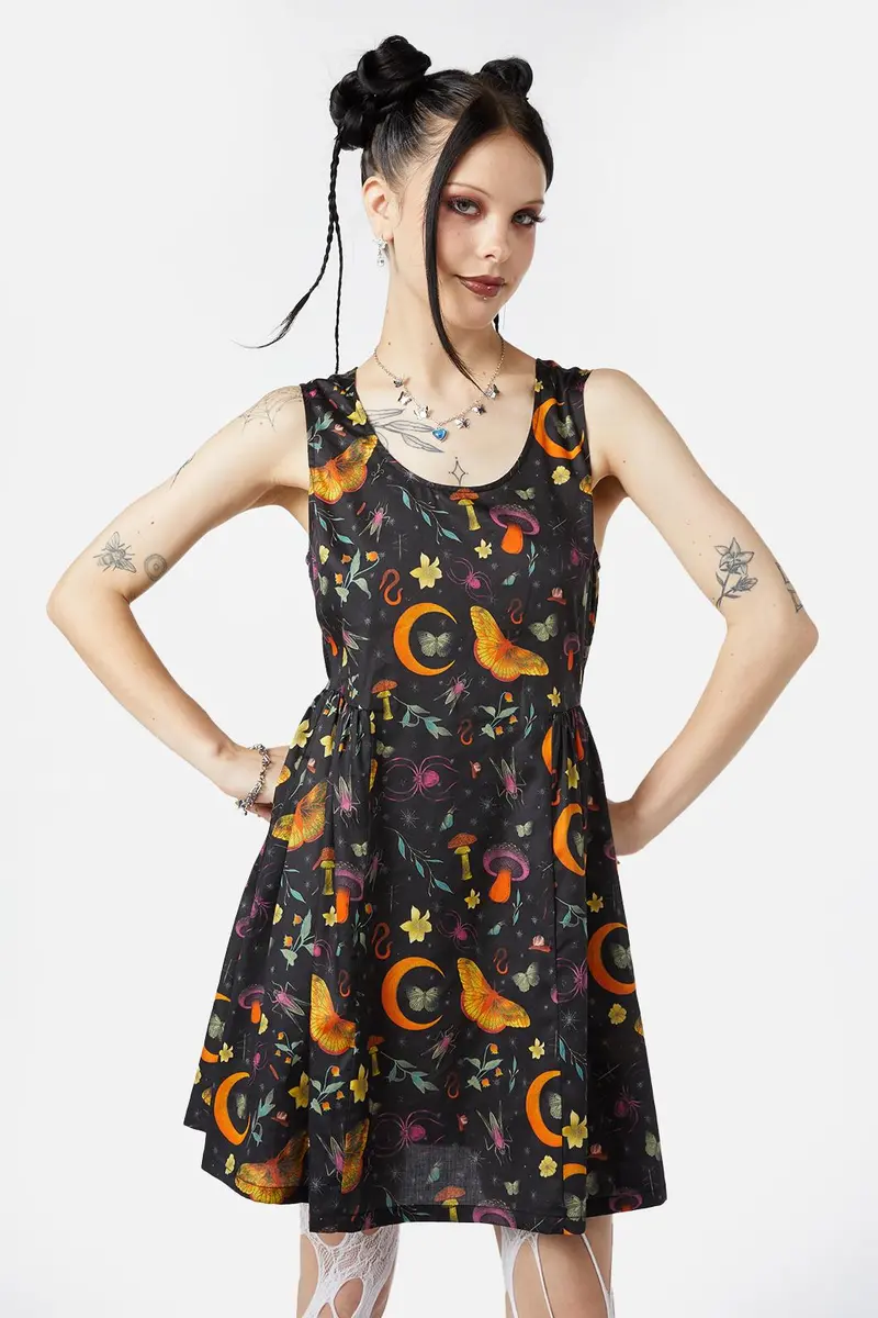 Garden Party Dress 1