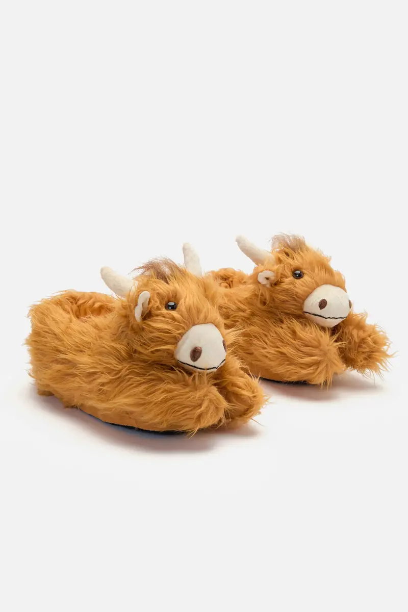 Highland Cow Slippers 1