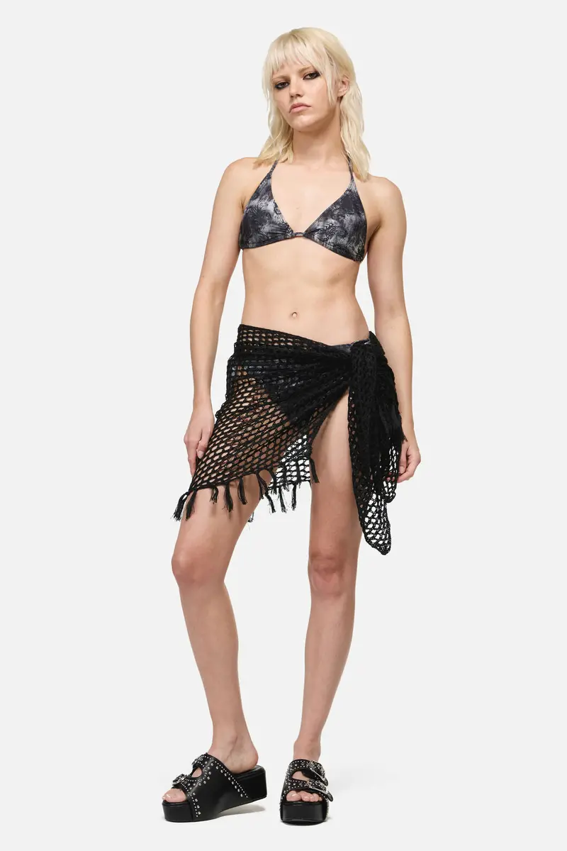 Knitted Tassel Beach Scarf 1