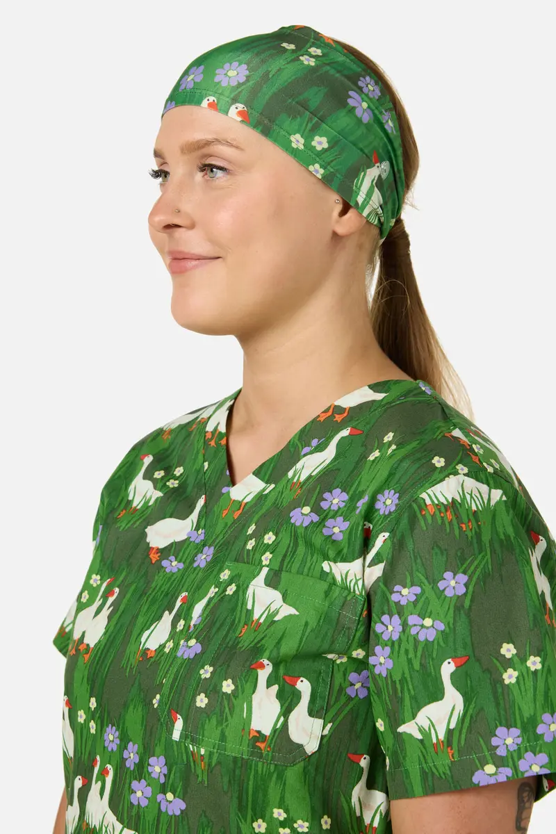 Lucy Goosey Scrub Headband 1