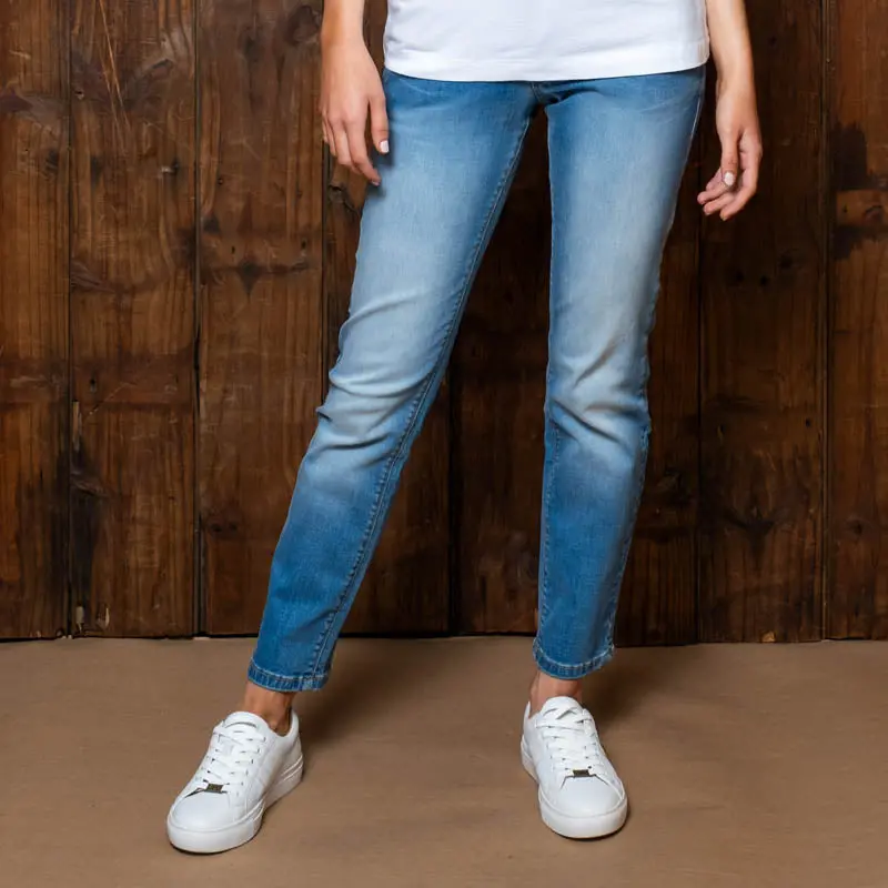 Nandi Boyfriend Low Rise Denim Indigo Fade Wash 1