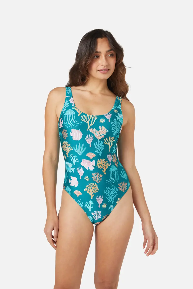 Oceania One Piece 1