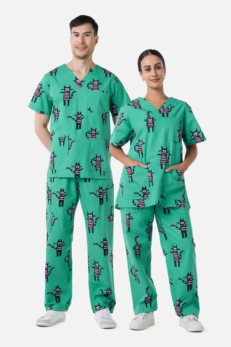 Peculiar Puss Scrub Set 1