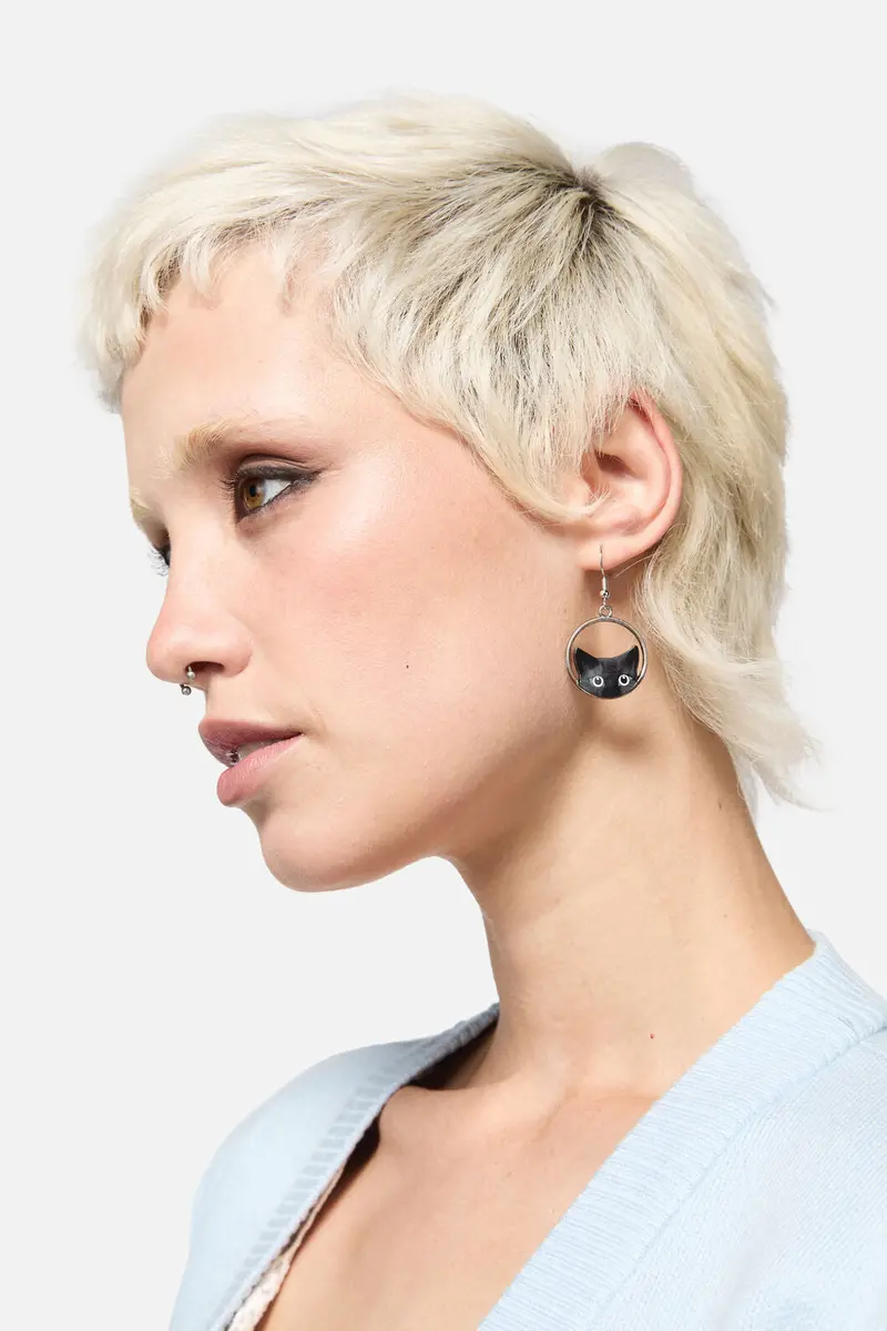 Pepping Cat Earring 1