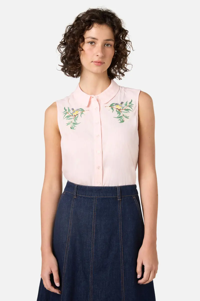 Robin Embroidered Sweet Shirt 1