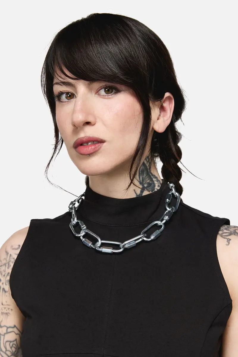 Super Chunky Chain Choker 1