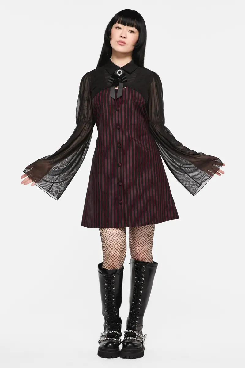 Wahn Collar Sleeves 1