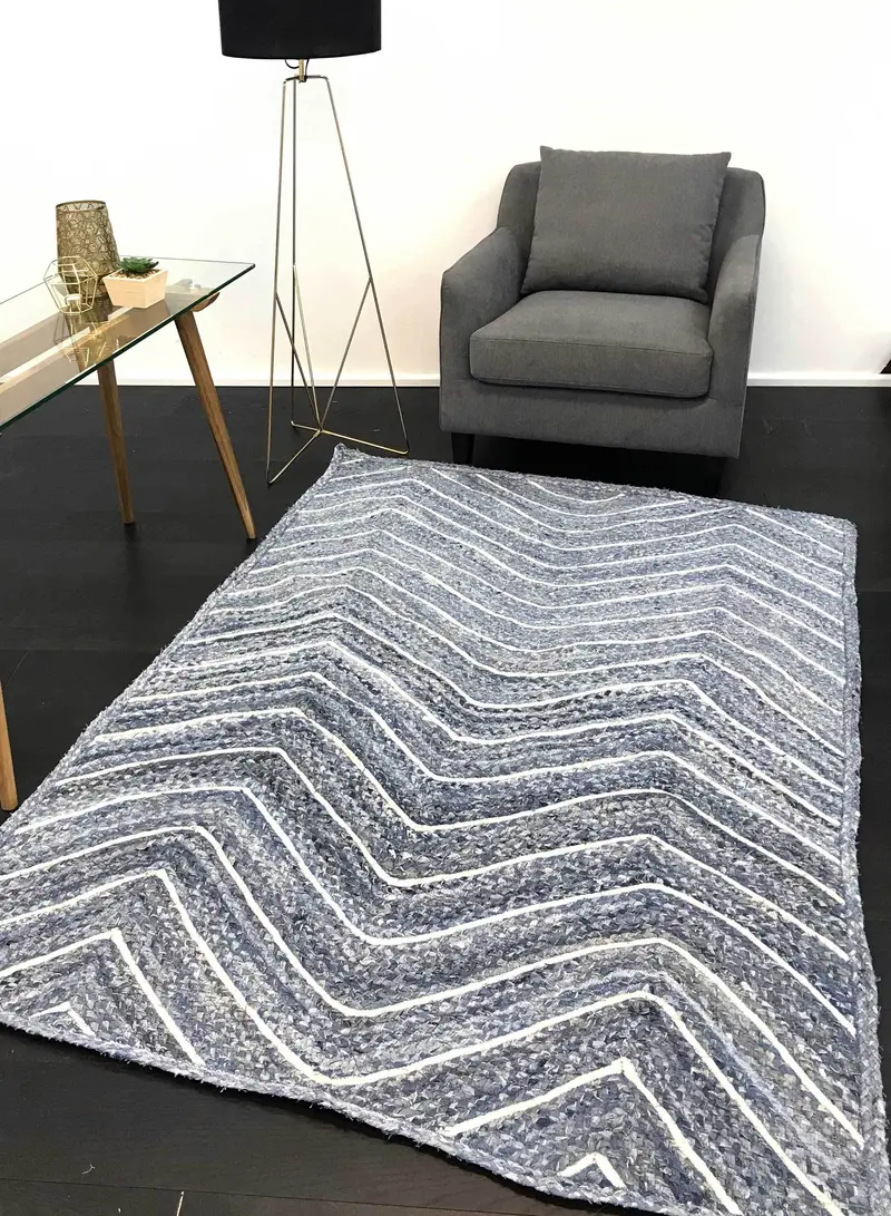 Wright Chevron Denim And White Rug 1