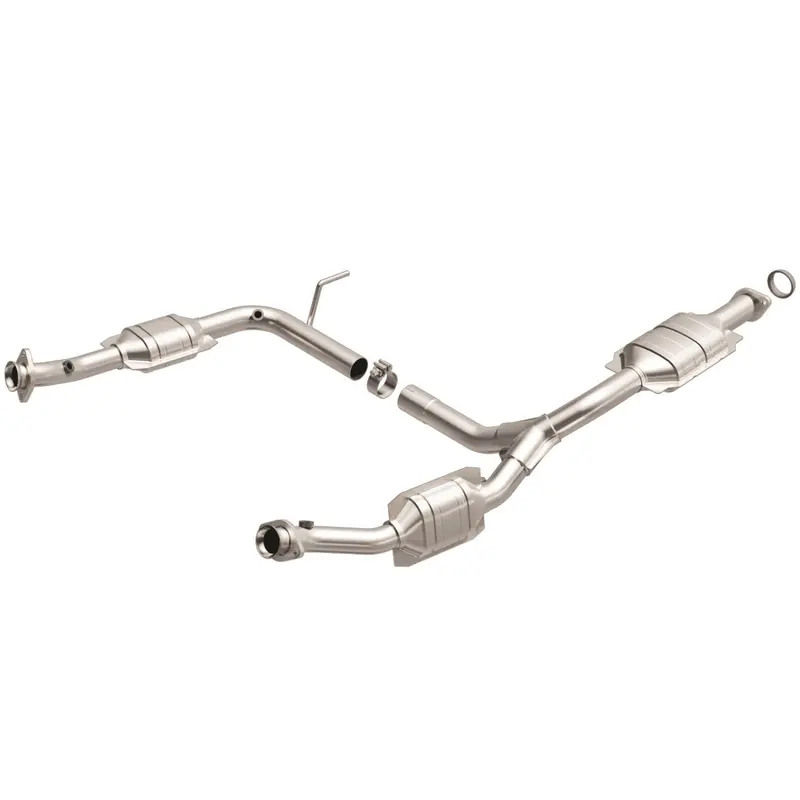 Magnaflow 447253 California-Compliant Direct-Fit Catalytic Converter 1