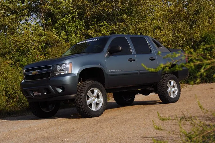 Rough Country 20950 7.5" Suspension Lift Kit – Includes Vertex Coilovers For 2007–2013 Avalanche 1